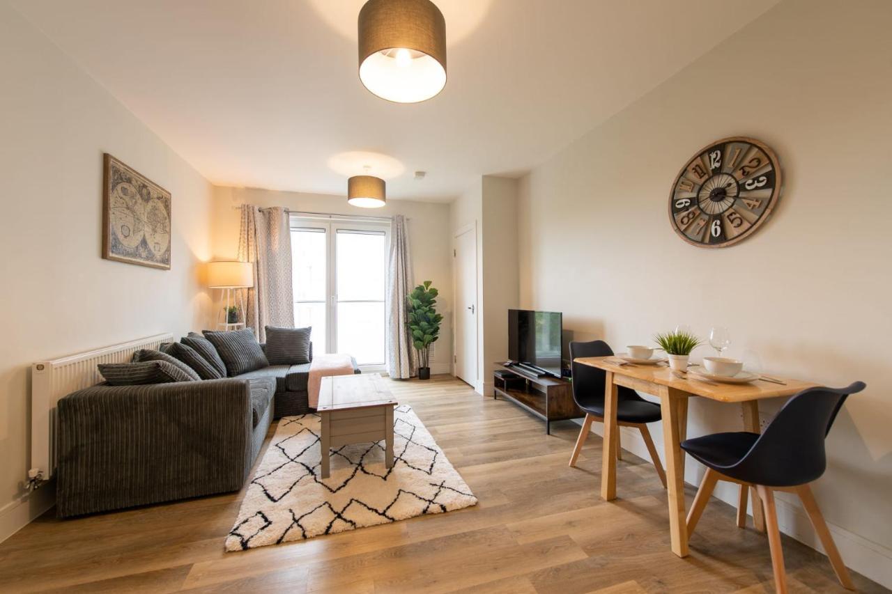 Fantastic 1 Bed Apartment In Crawley Exterior foto